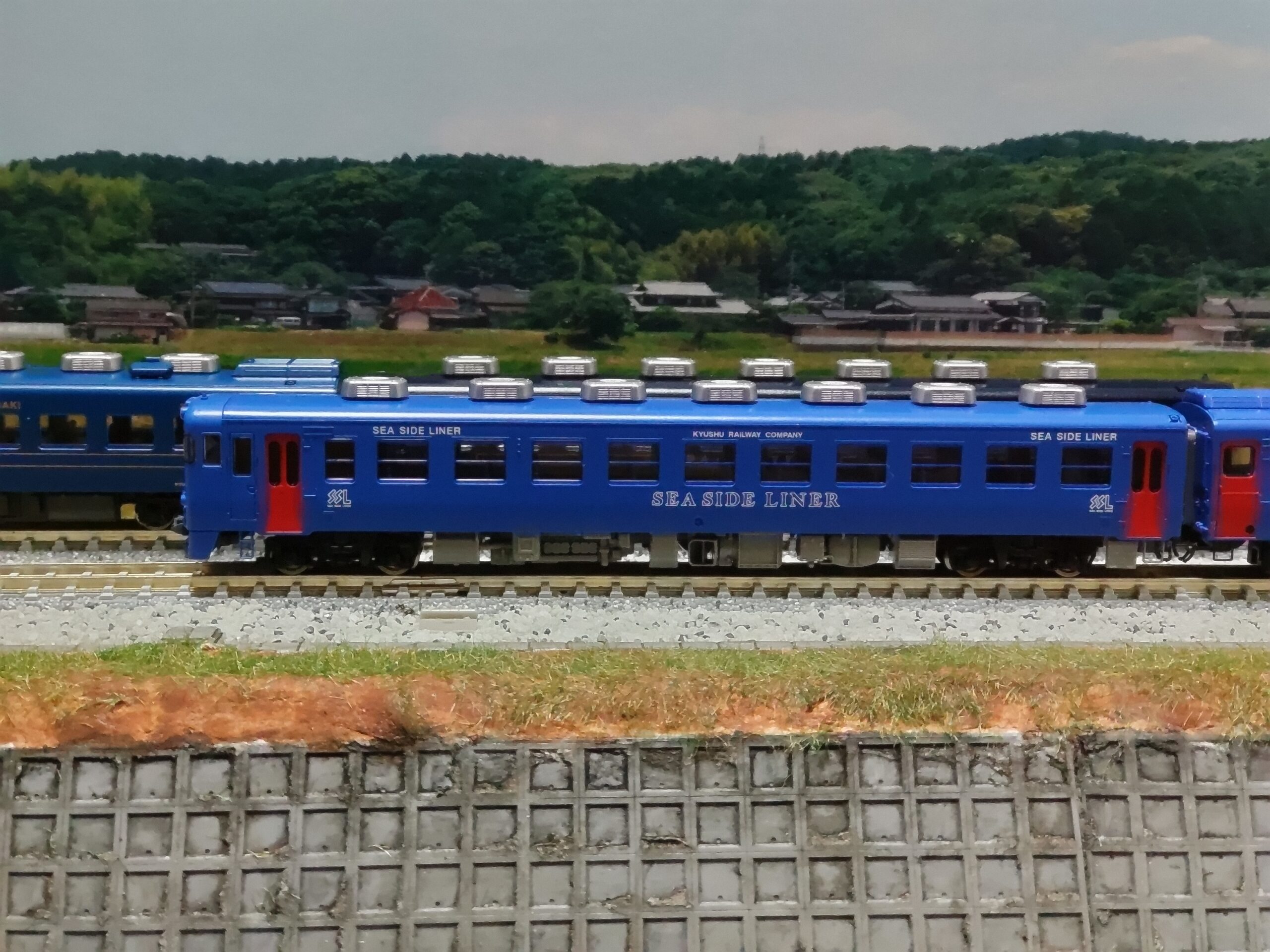 青いシーサイドライナーの鉄道模型